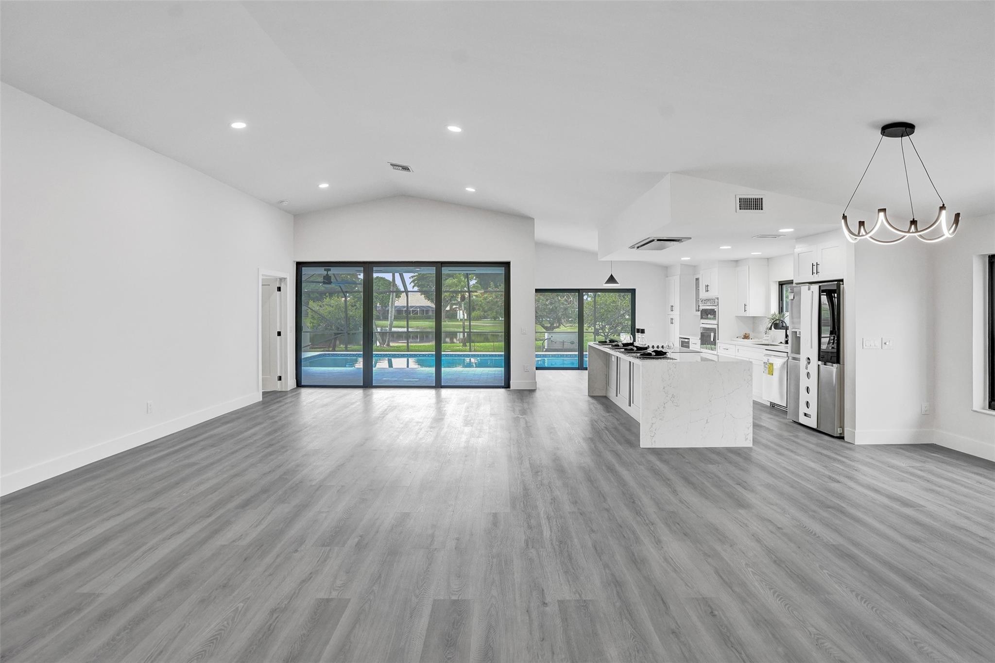 10359 Sunset Bend Dr