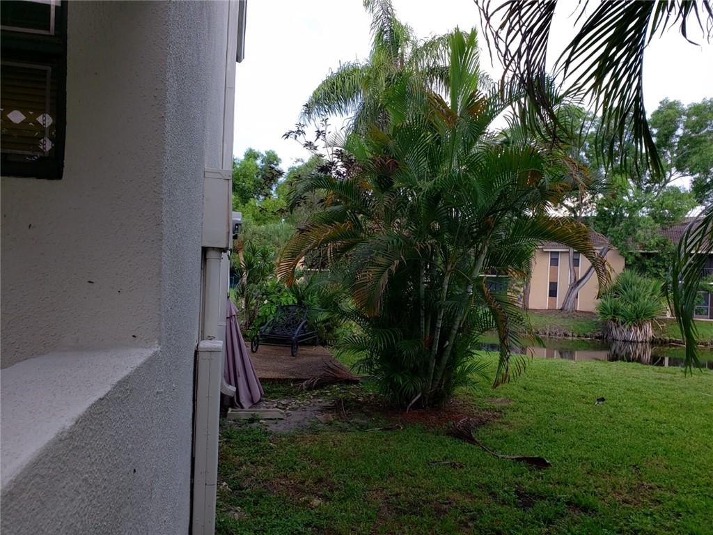 COURTS OF INVERRARY - Residential