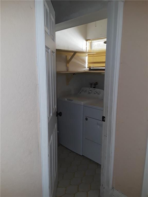 COURTS OF INVERRARY - Residential