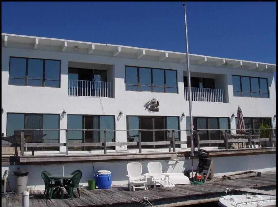 NORTH PALM BEACH VILLAGE - Residential Income