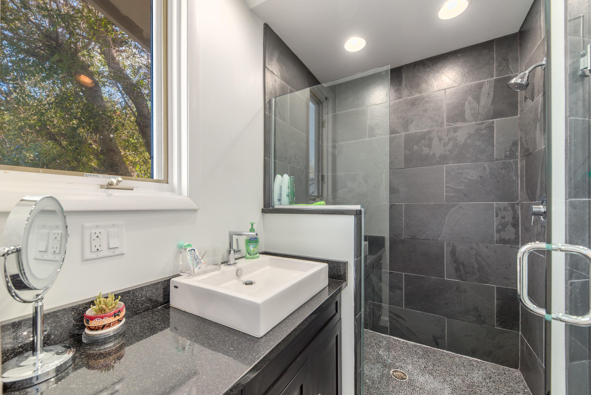 HANSON GRANT LOT 01 (SEWALLS POINT) - Residential