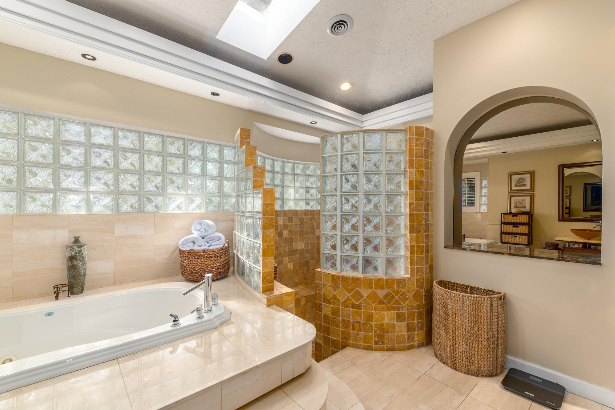 HANSON GRANT LOT 01 (SEWALLS POINT) - Residential