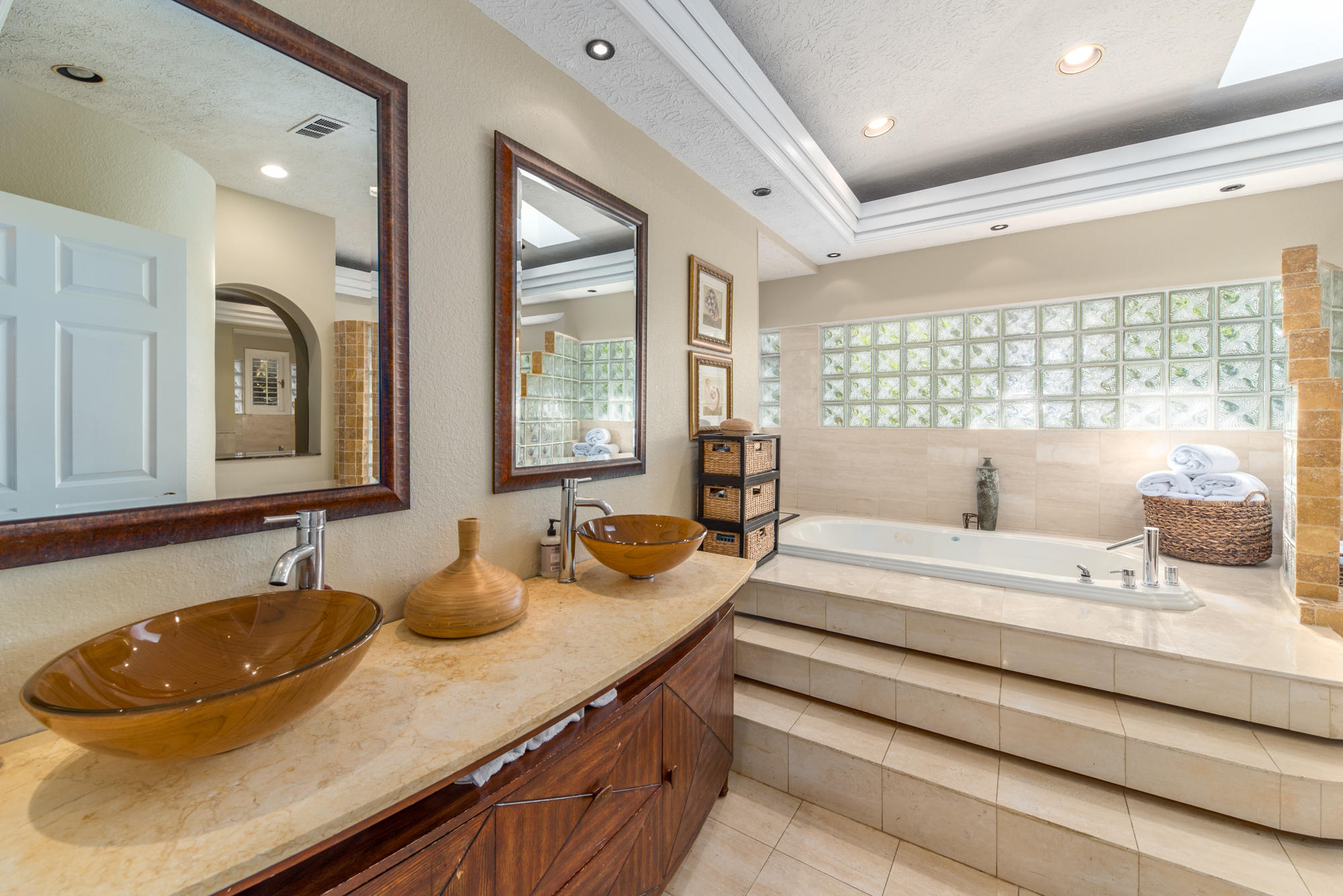 HANSON GRANT LOT 01 (SEWALLS POINT) - Residential