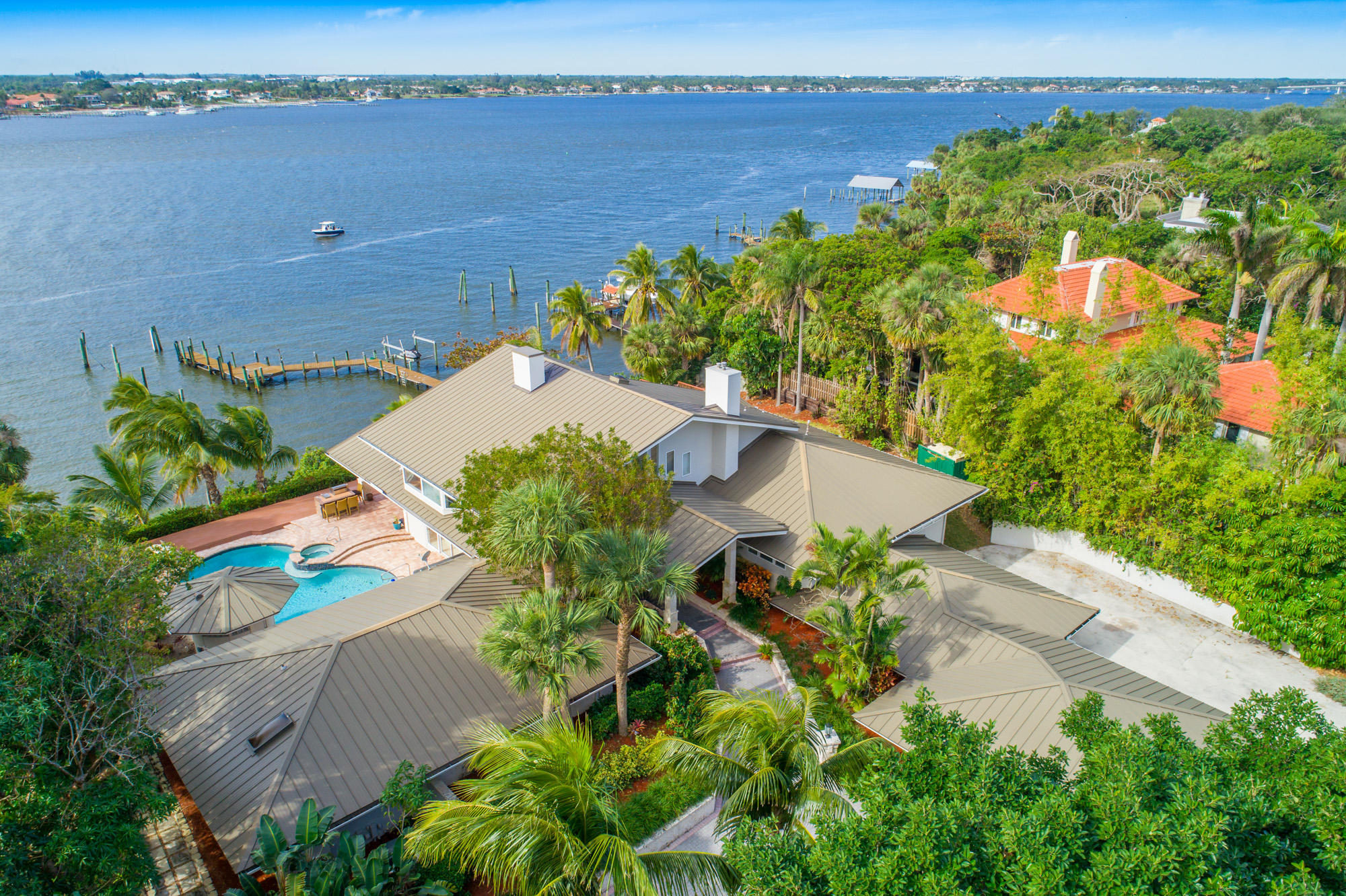 HANSON GRANT LOT 01 (SEWALLS POINT) - Residential