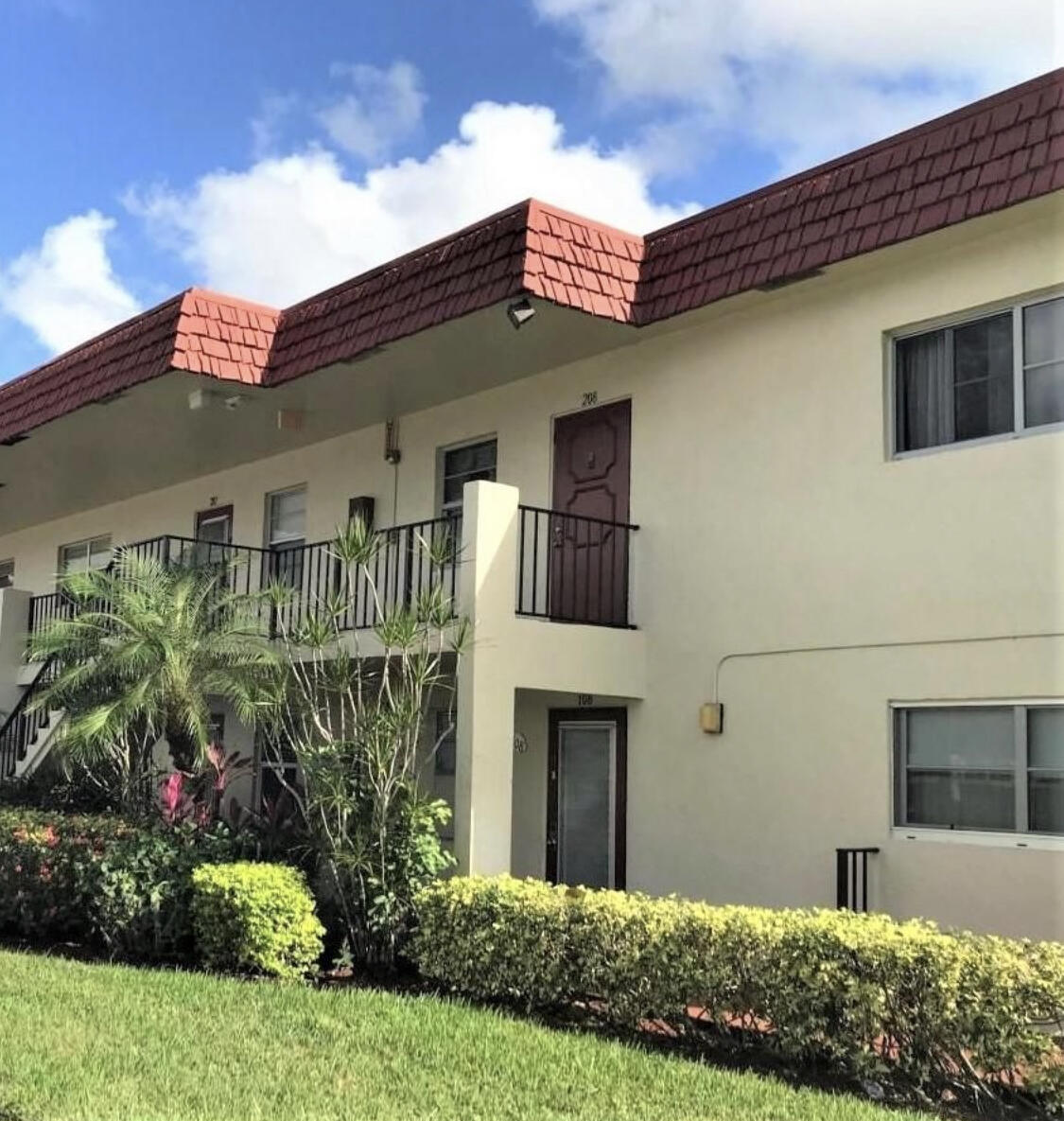 Villages of Oriole Abbey Condo - Residential Lease