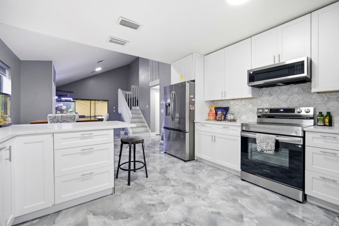 TARA LAKES UNIT 02 - Residential