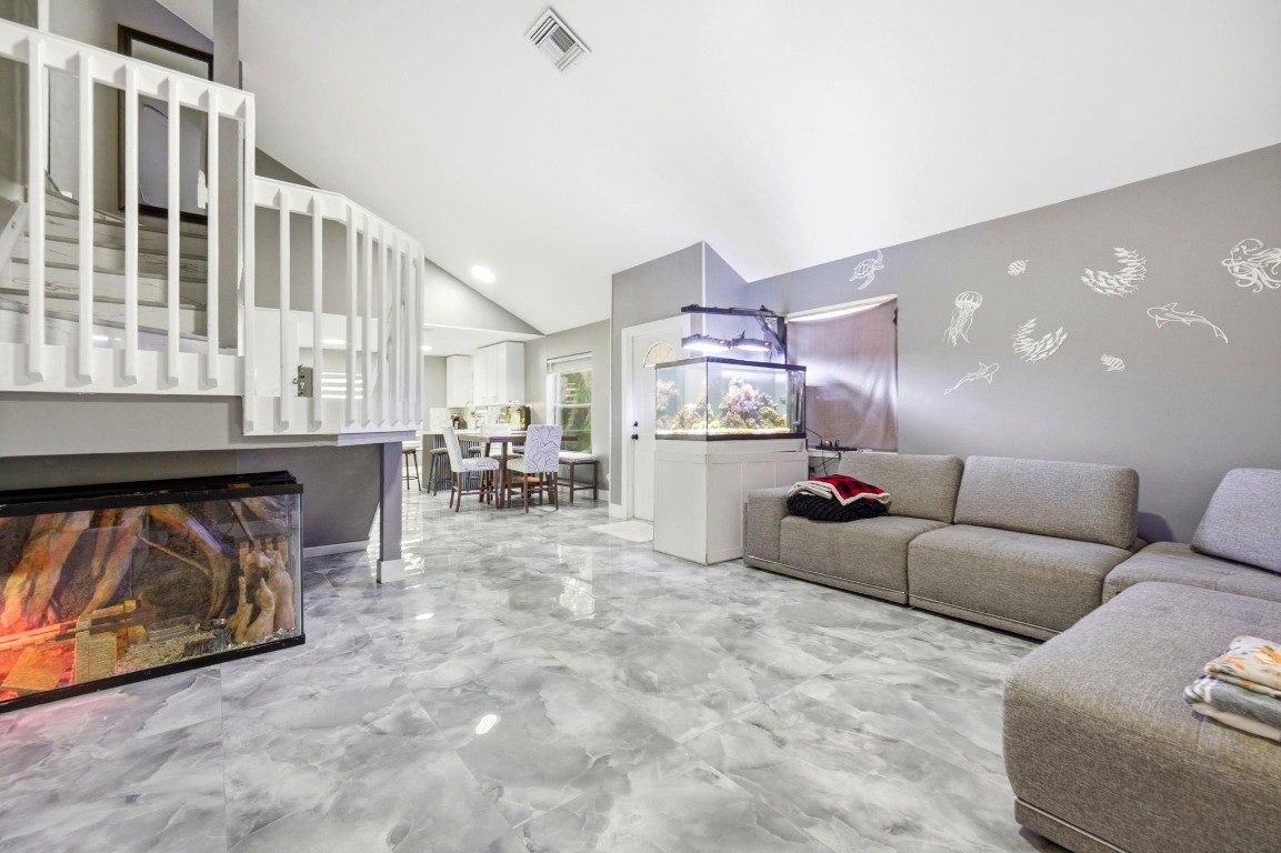 TARA LAKES UNIT 02 - Residential