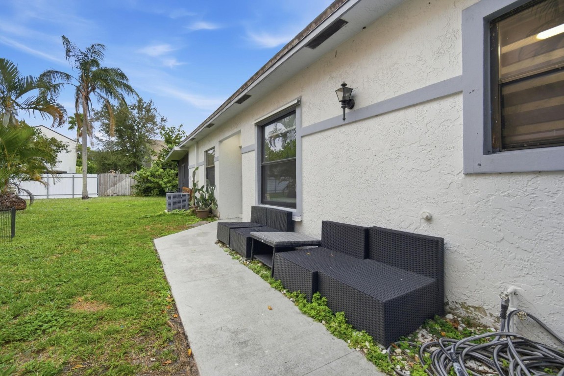 TARA LAKES UNIT 02 - Residential