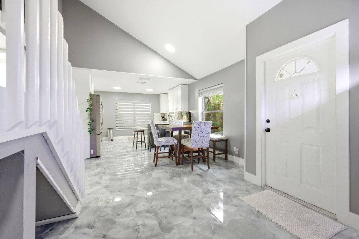 TARA LAKES UNIT 02 - Residential