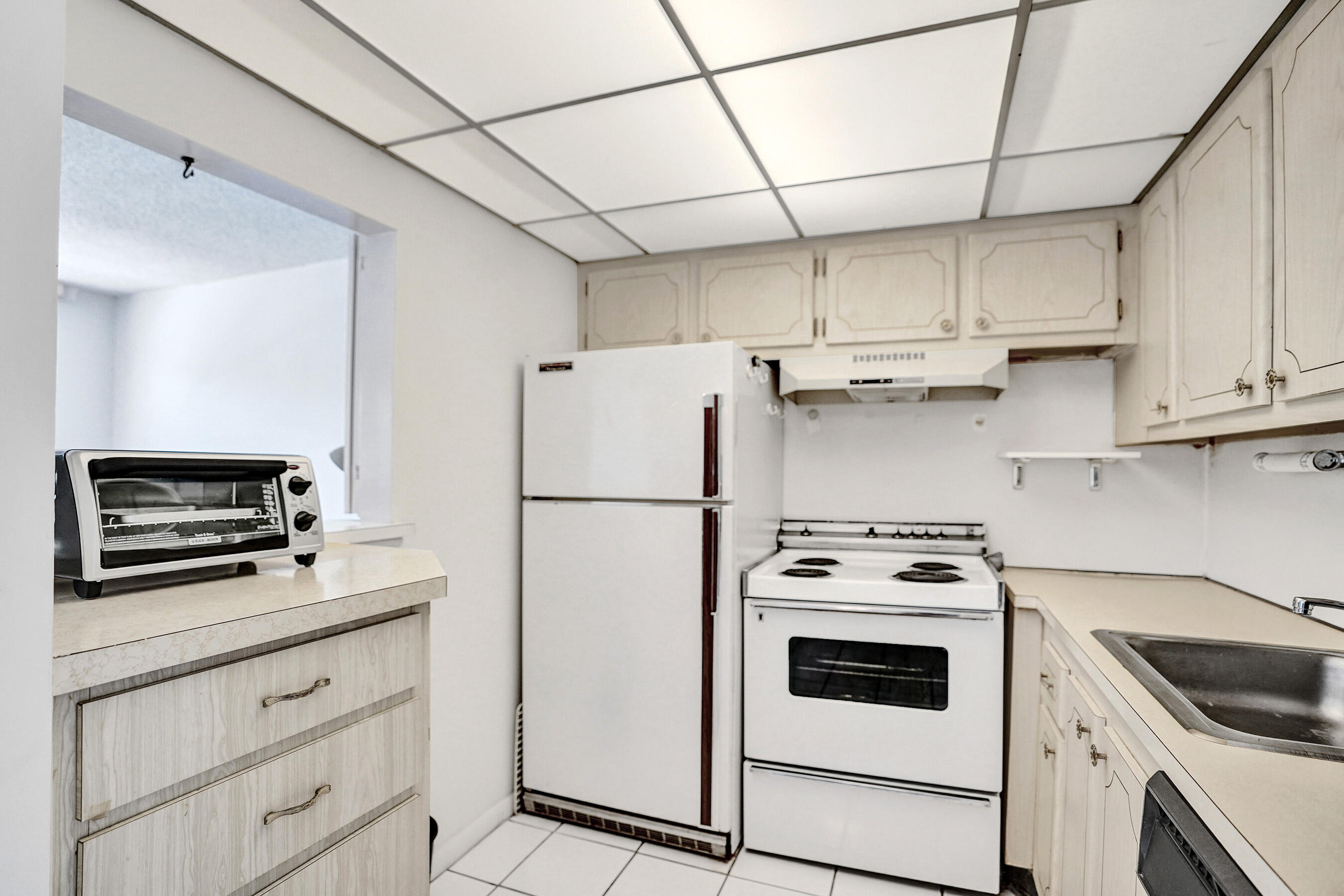 BERKSHIRE B CONDO - Residential