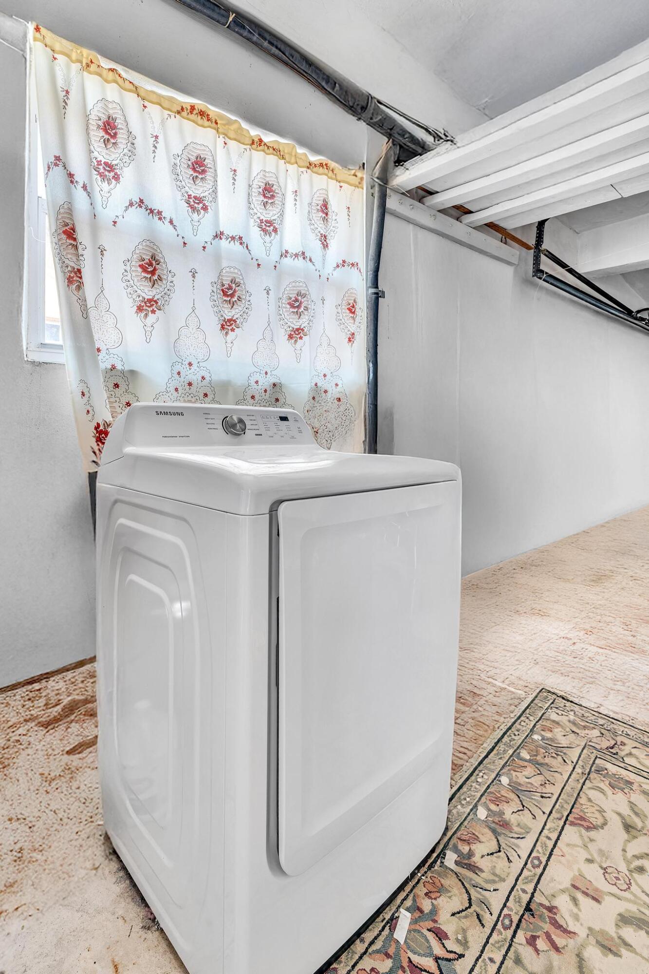 SUNRISE GOLF VILLAGE - Residential