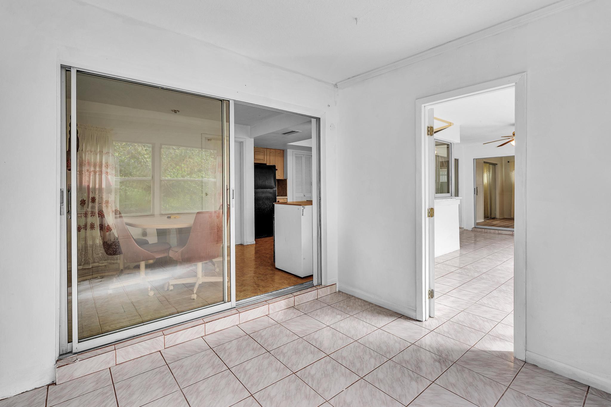 SUNRISE GOLF VILLAGE - Residential