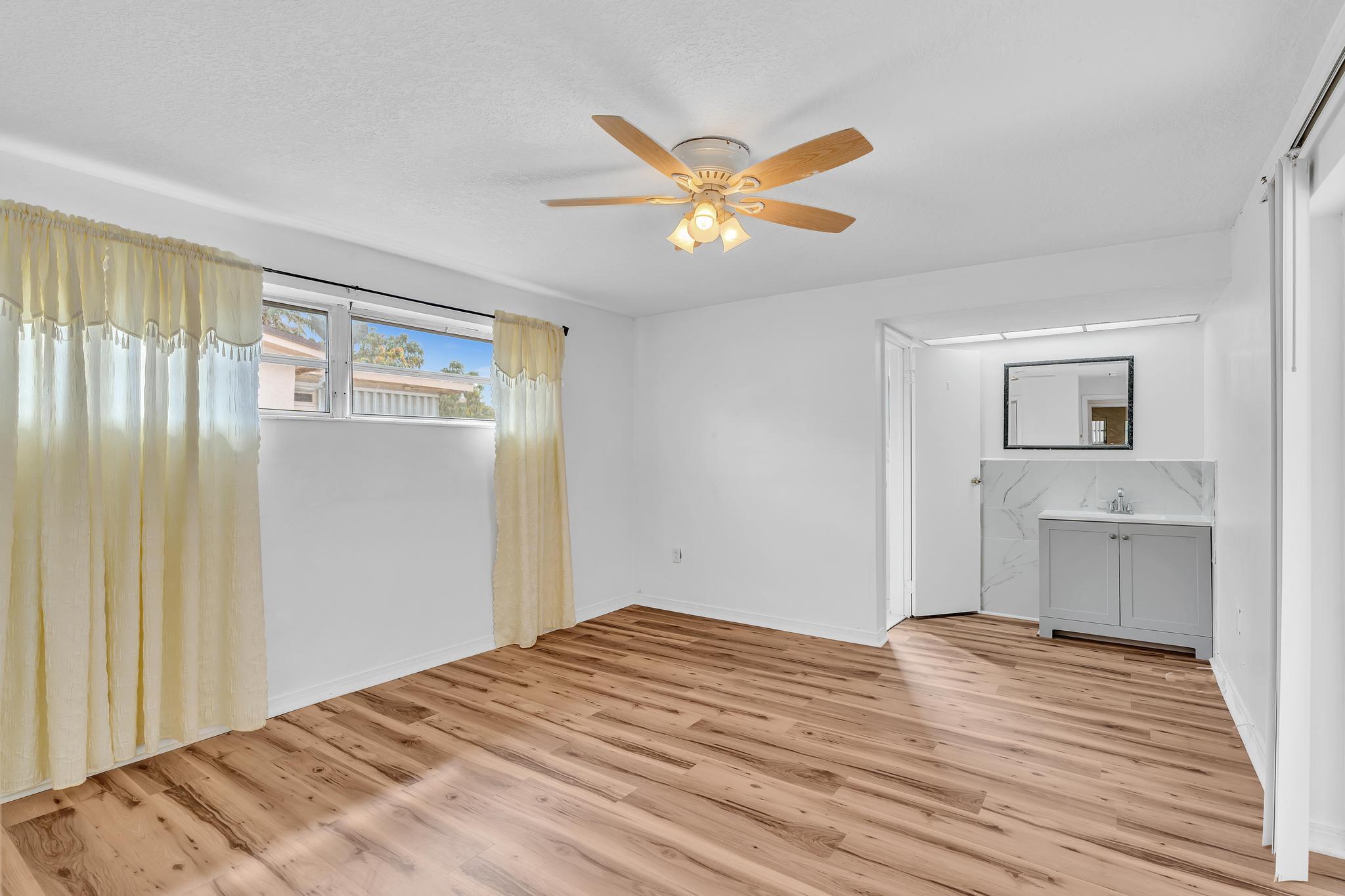 SUNRISE GOLF VILLAGE - Residential