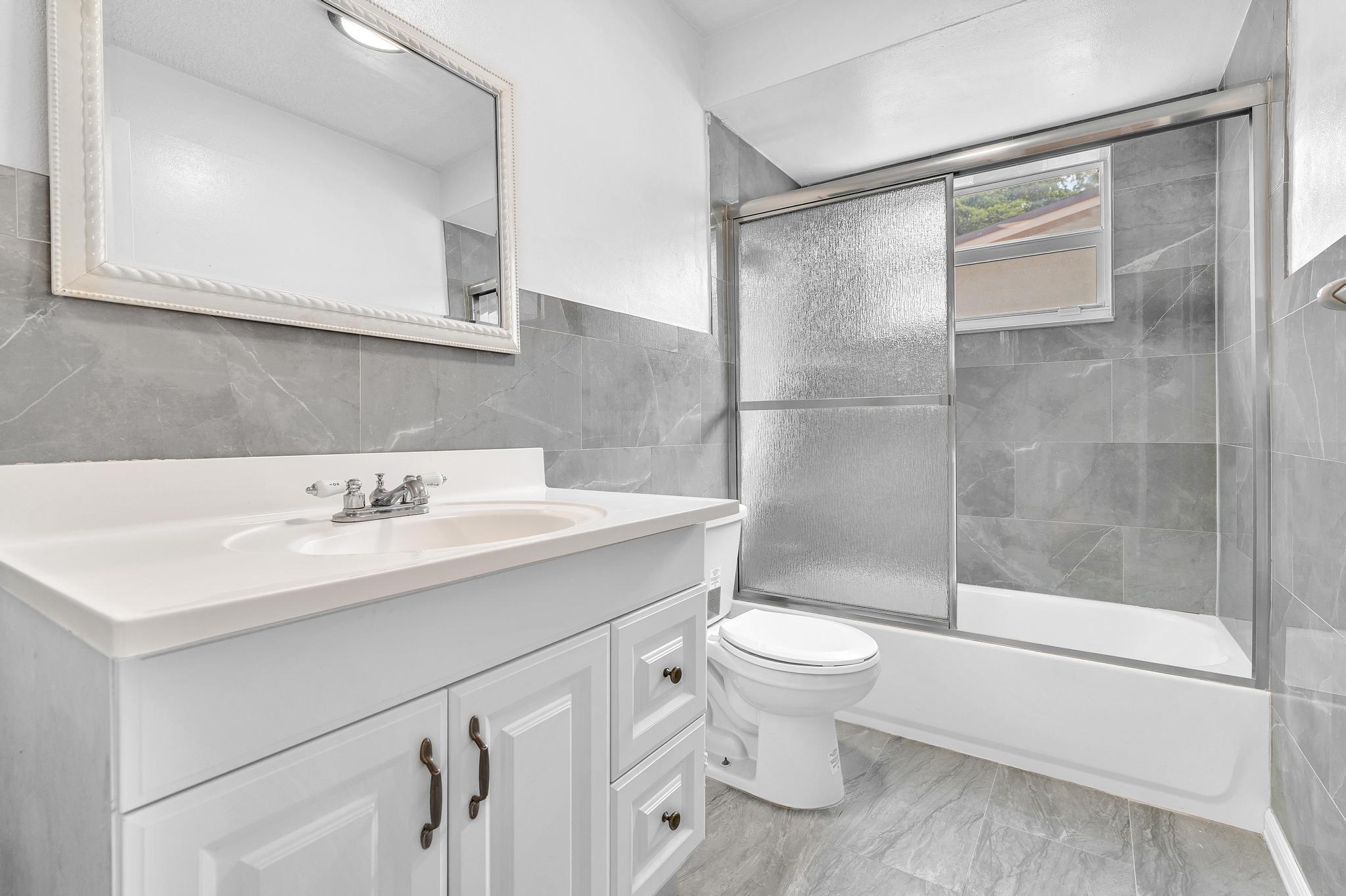 SUNRISE GOLF VILLAGE - Residential