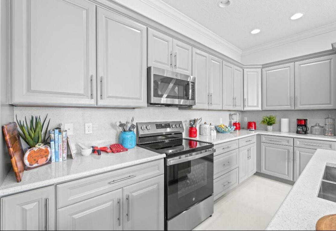 SKY COVE - Residential