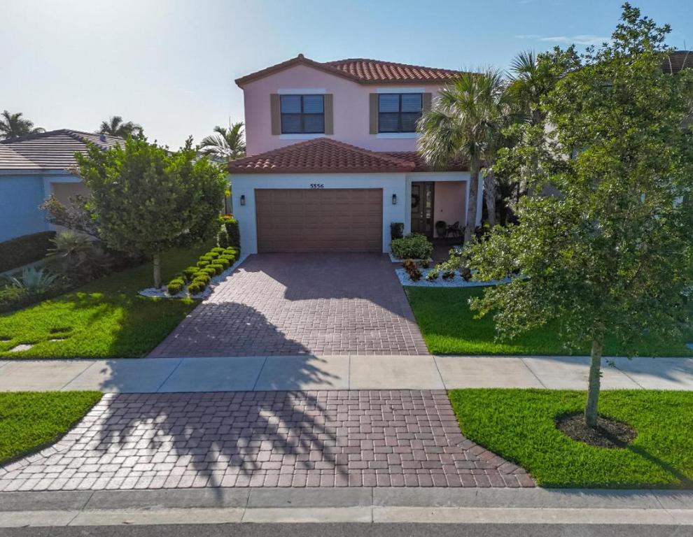 SKY COVE - Residential