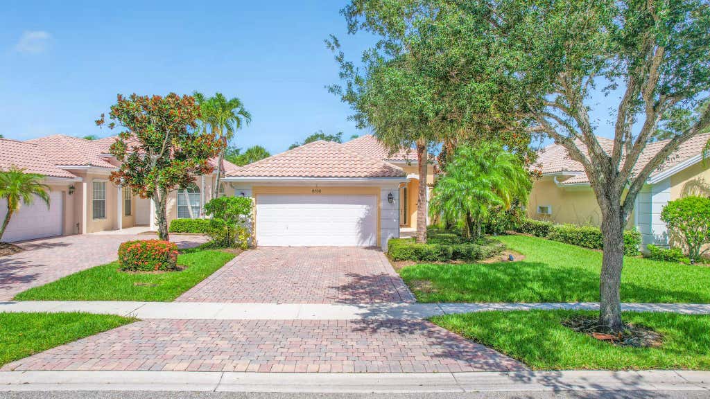 Photo of 8700 Oldham Way, Palm Beach Gardens, FL 33412 (MLS # R10900208)