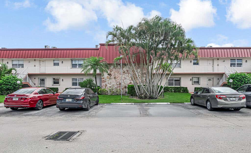 Photo of 12013 Greenway Circle S, Royal Palm Beach, FL 33411 (MLS # B26041480)