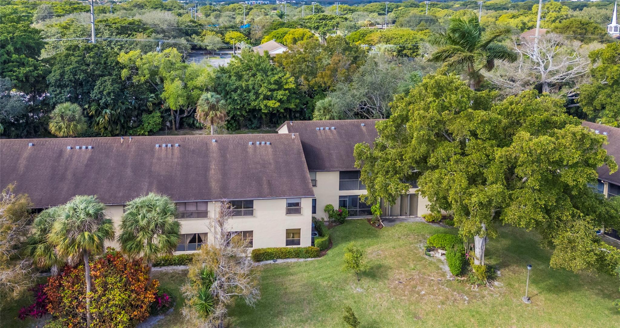 POND APPLE PLACE IV - Residential