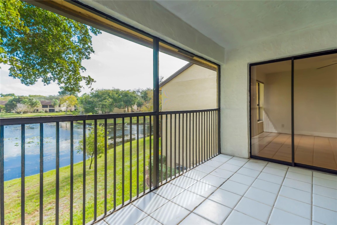 POND APPLE PLACE IV - Residential