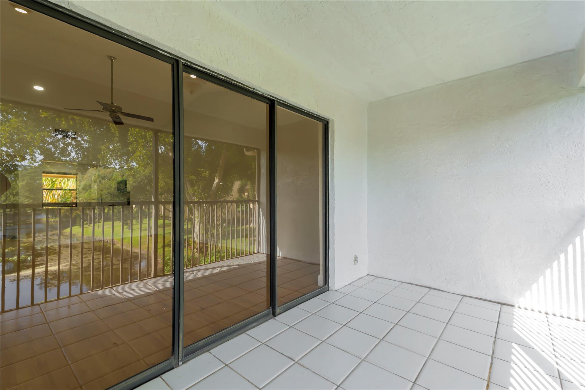 POND APPLE PLACE IV - Residential