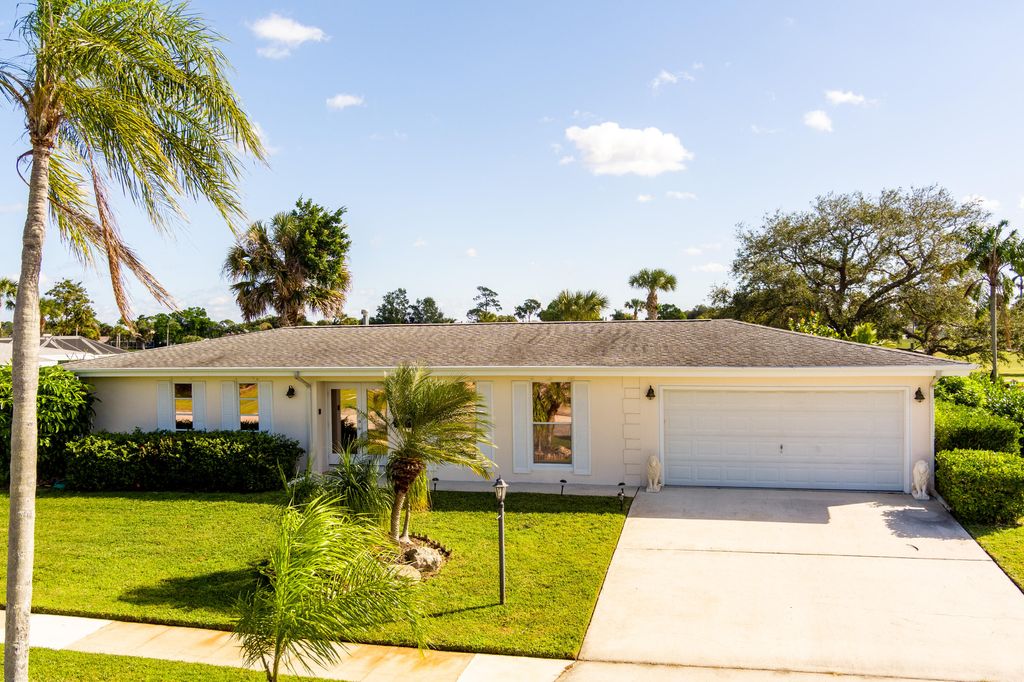 Photo of 2931 SE San Jeronimo Road, Port Saint Lucie, FL 34952 (MLS # R10770595)