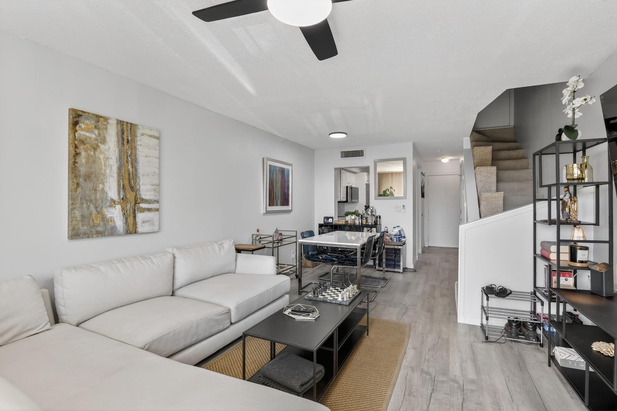 Quarterdeck Condominium - Residential