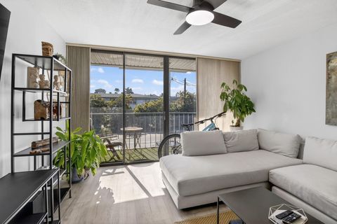 Condos 1531 SE 15th St 7 Fort Lauderdale FL 33316