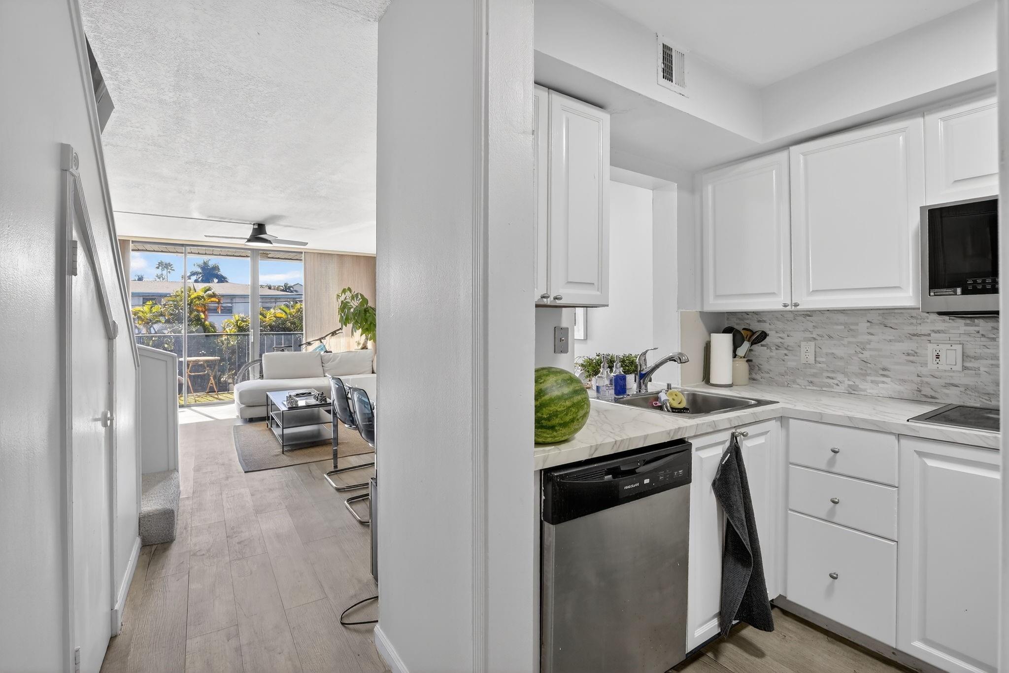 Quarterdeck Condominium - Residential