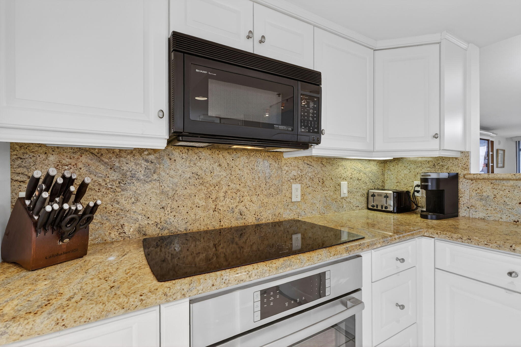 VISIONS CONDOMINIUM - Residential