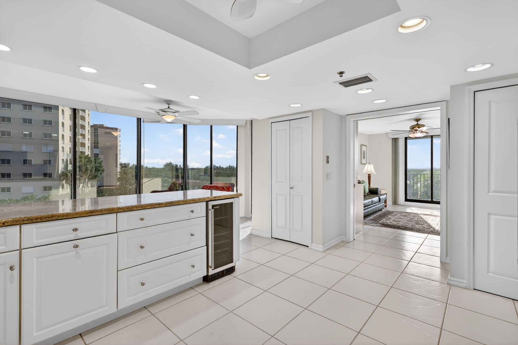 VISIONS CONDOMINIUM - Residential