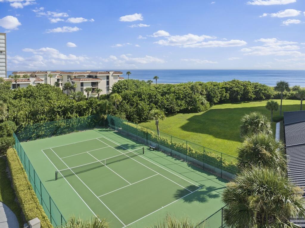 VISIONS CONDOMINIUM - Residential