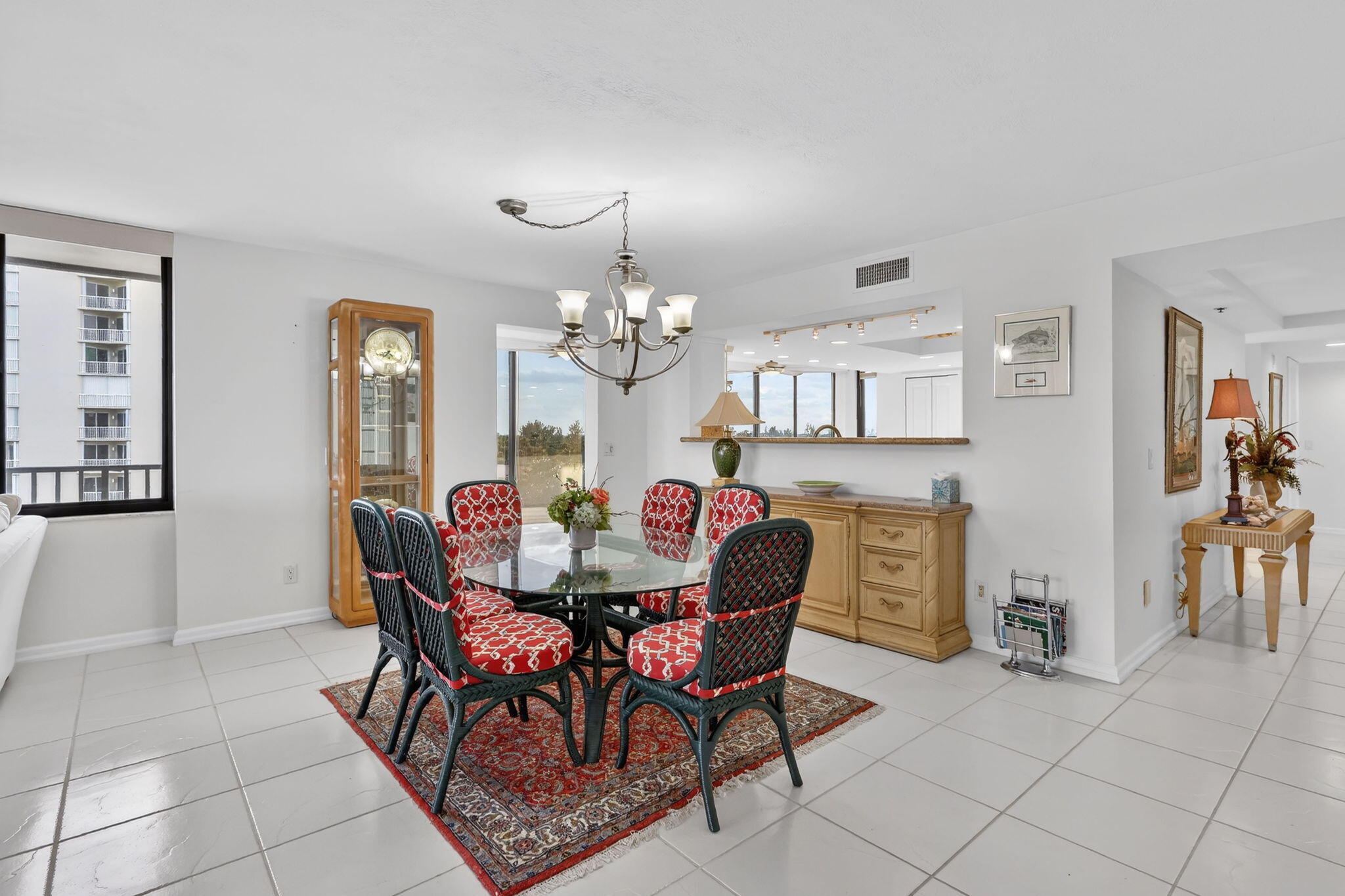 VISIONS CONDOMINIUM - Residential