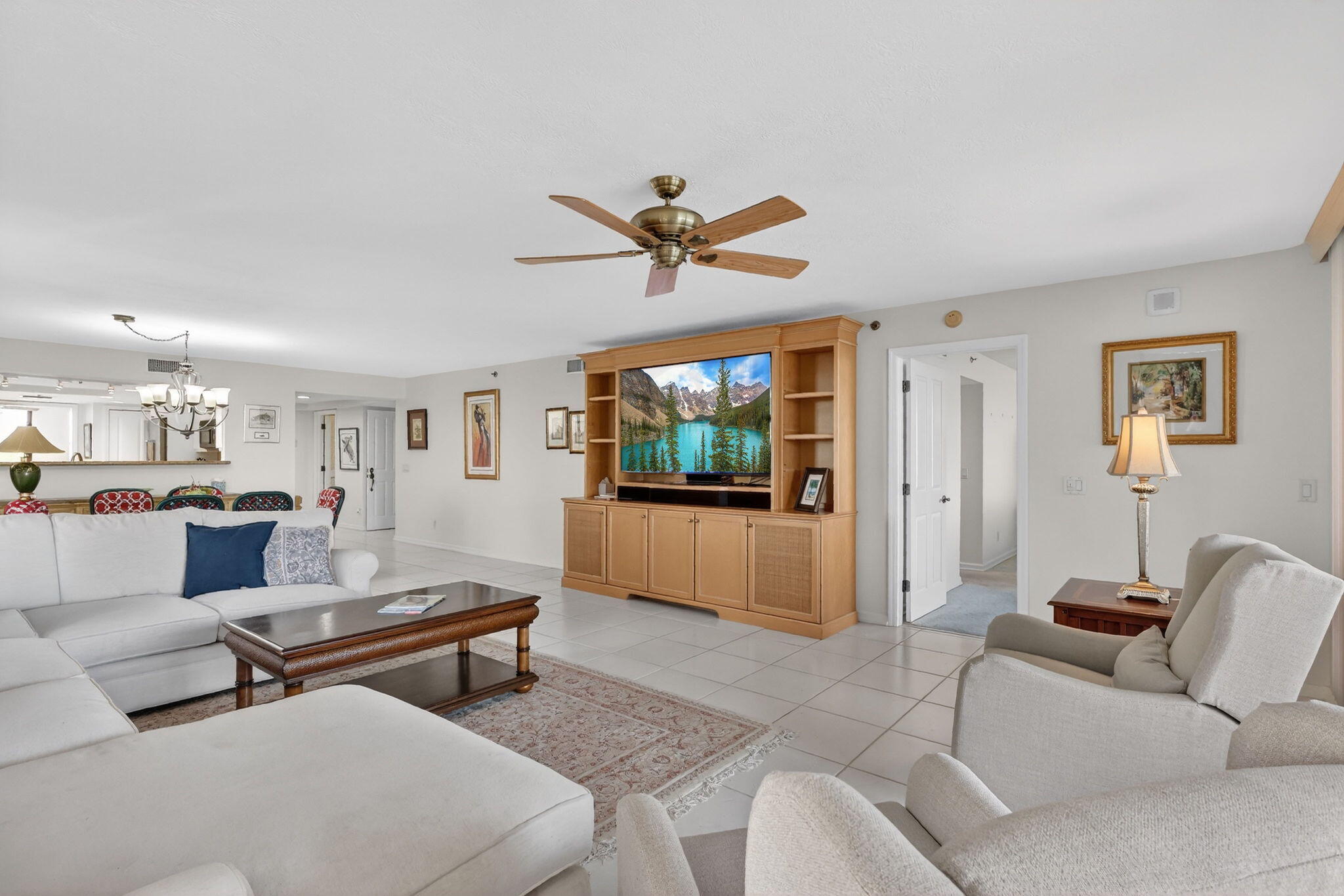 VISIONS CONDOMINIUM - Residential