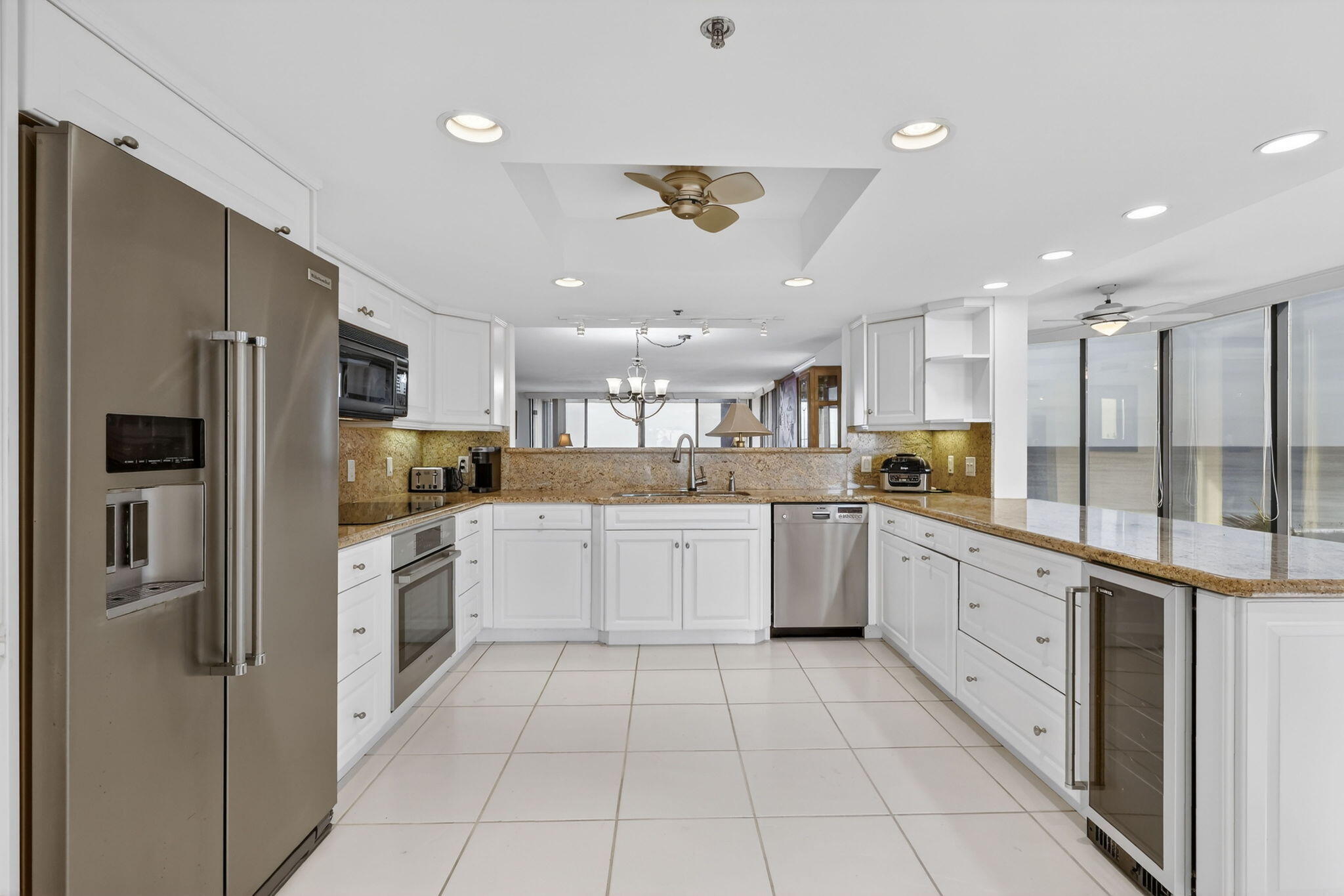 VISIONS CONDOMINIUM - Residential