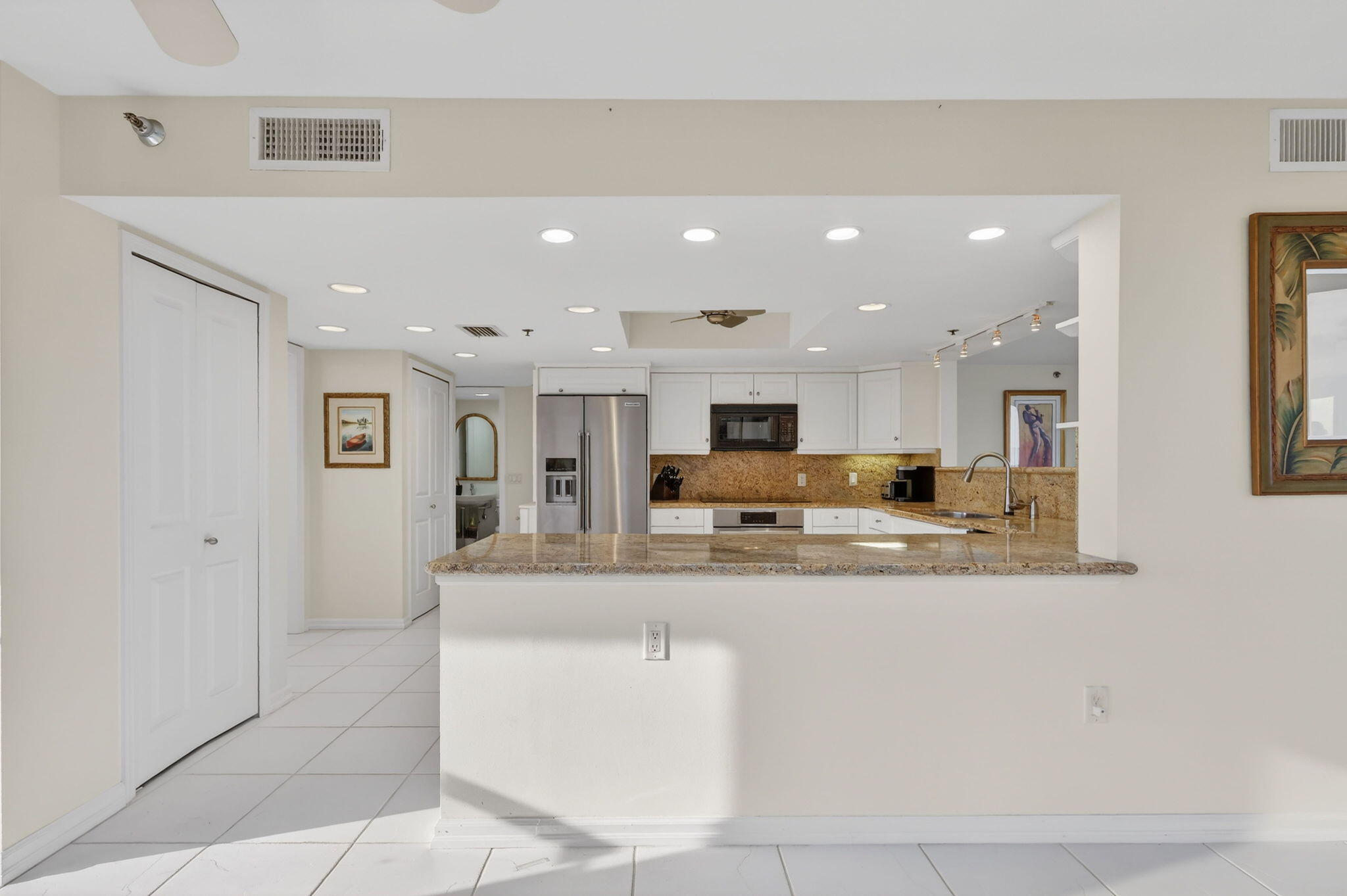 VISIONS CONDOMINIUM - Residential