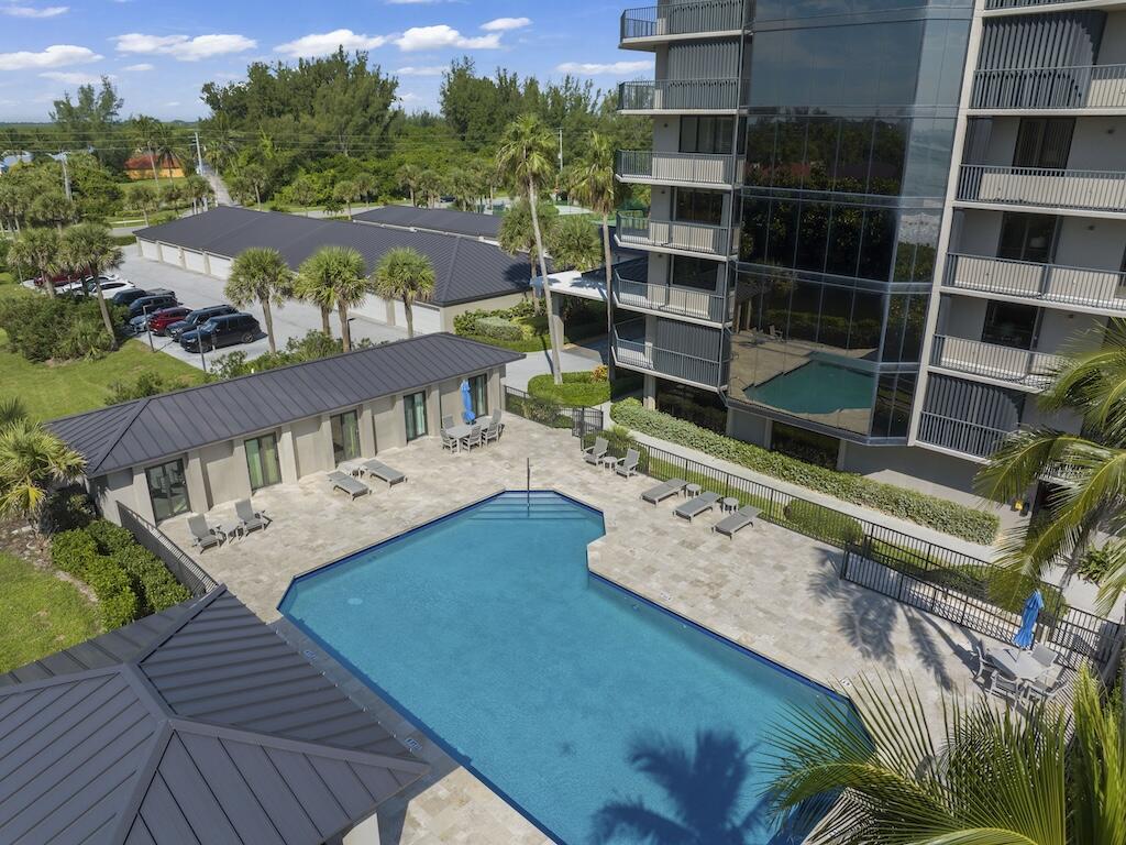 VISIONS CONDOMINIUM - Residential