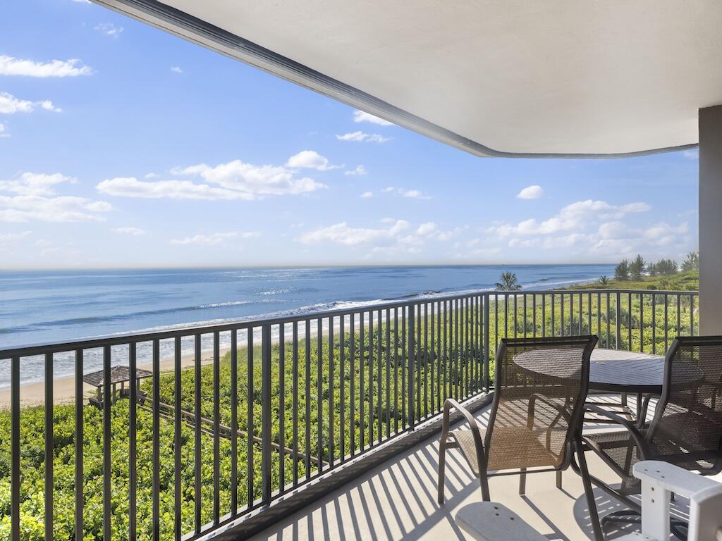 VISIONS CONDOMINIUM - Residential