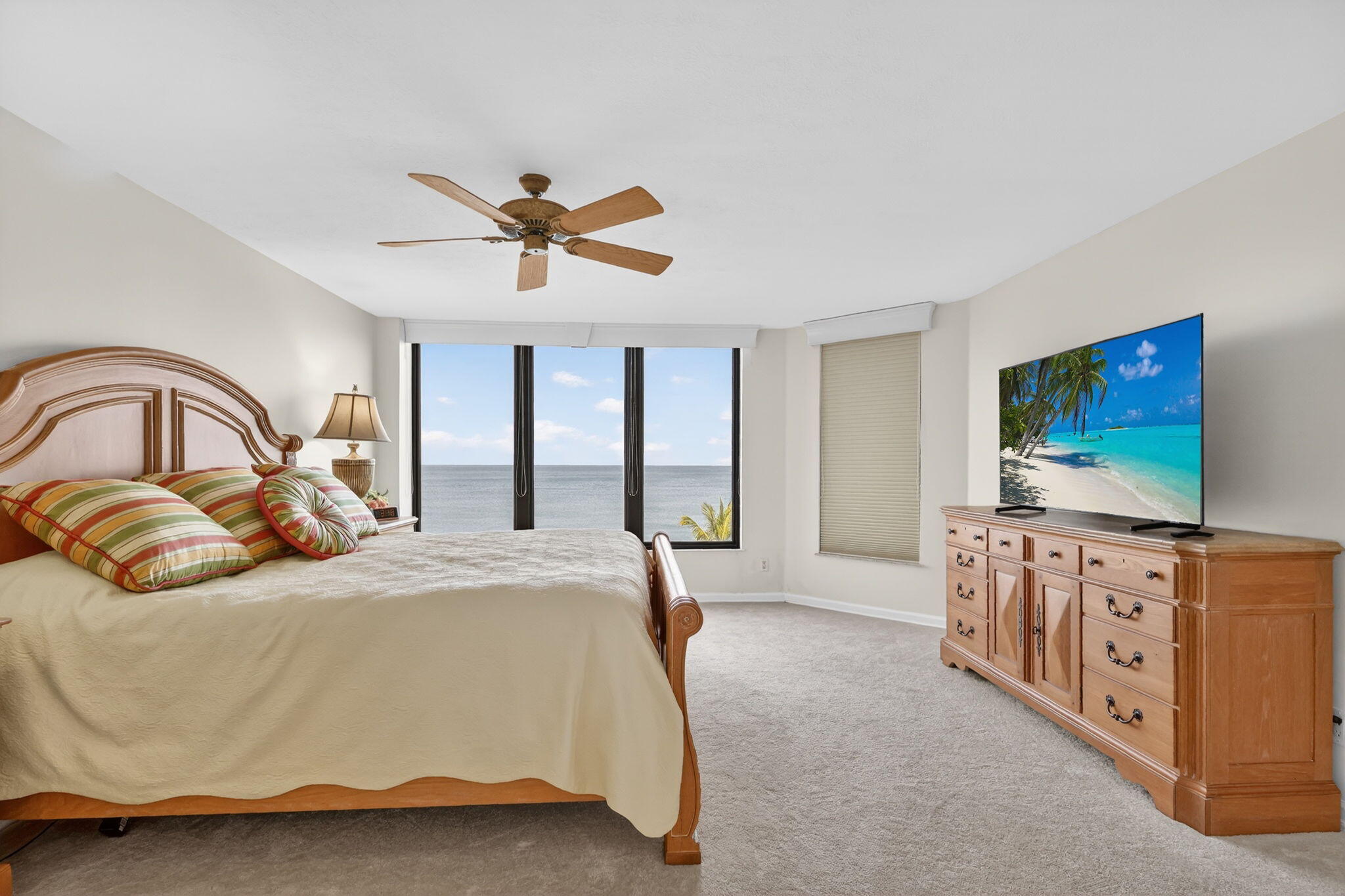 VISIONS CONDOMINIUM - Residential