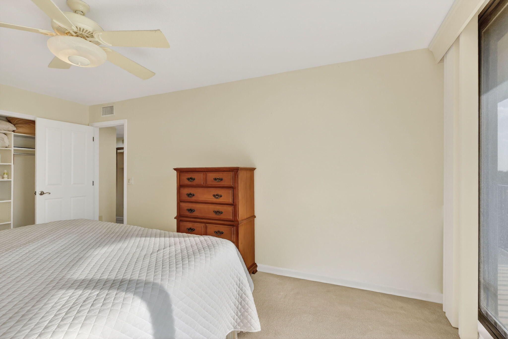 VISIONS CONDOMINIUM - Residential