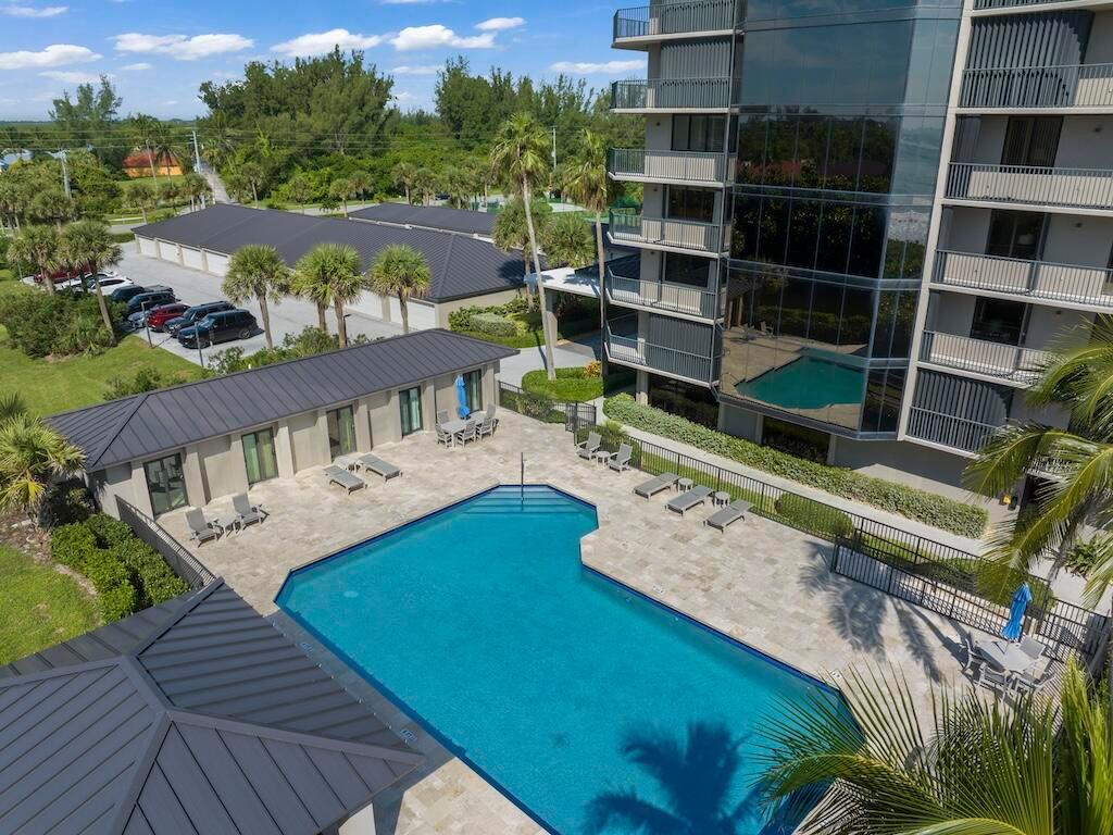 VISIONS CONDOMINIUM - Residential