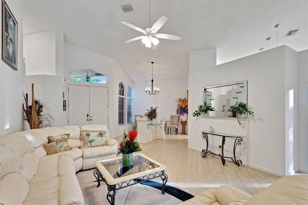 Photo of 12780 Oak Knoll Drive, Palm Beach Gardens, FL 33418 (MLS # R11052300)