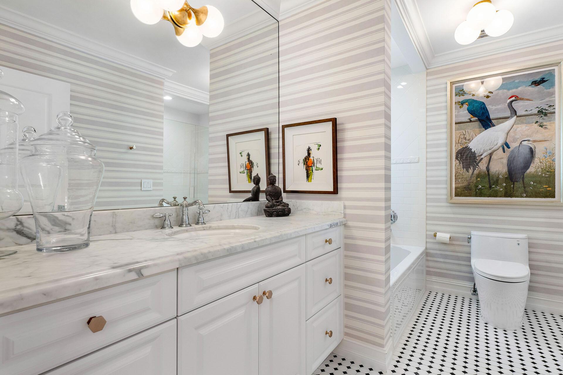 ROYAL PALM YACHT & COUNTR - Residential