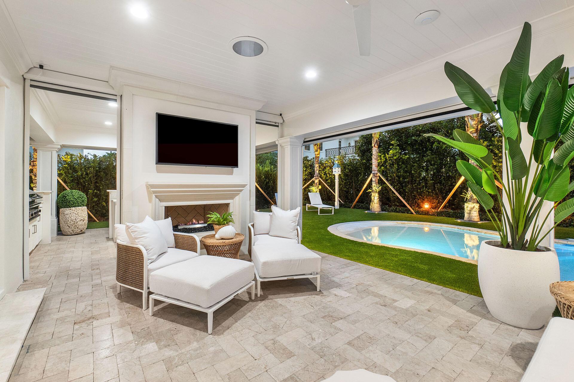 ROYAL PALM YACHT & COUNTR - Residential