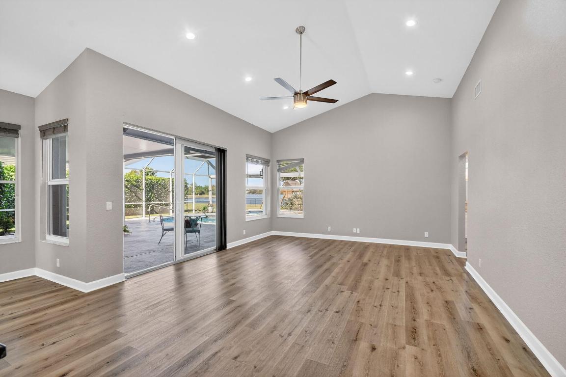 LEGEND LAKE ESTATES - Residential