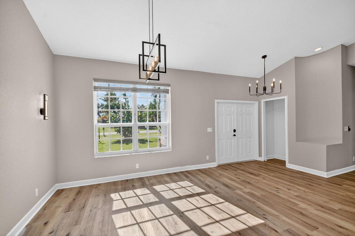 LEGEND LAKE ESTATES - Residential