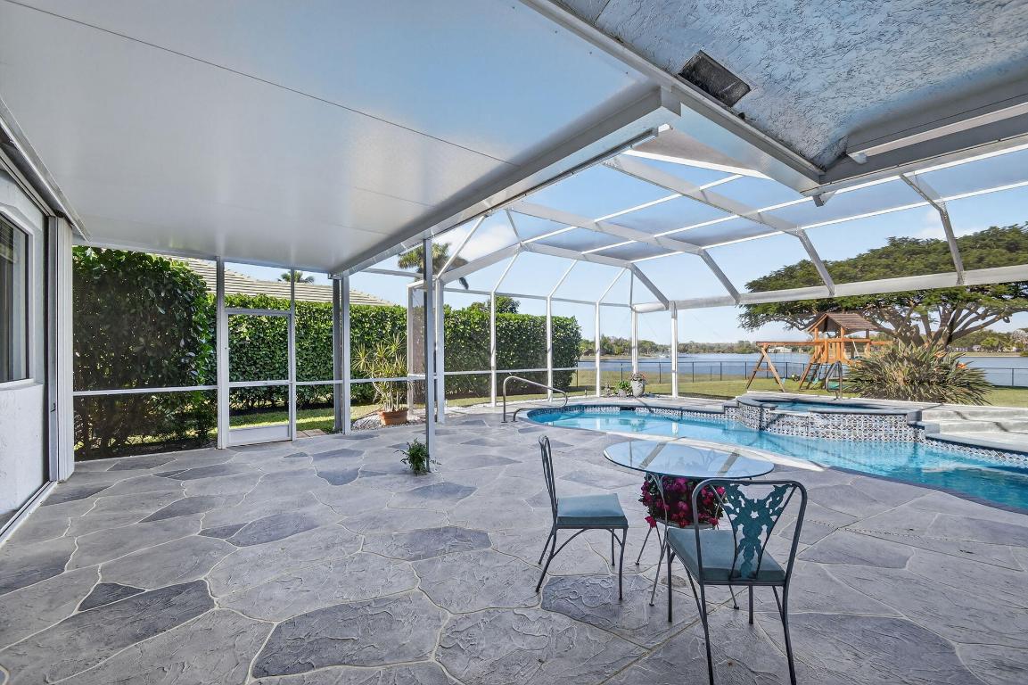 LEGEND LAKE ESTATES - Residential