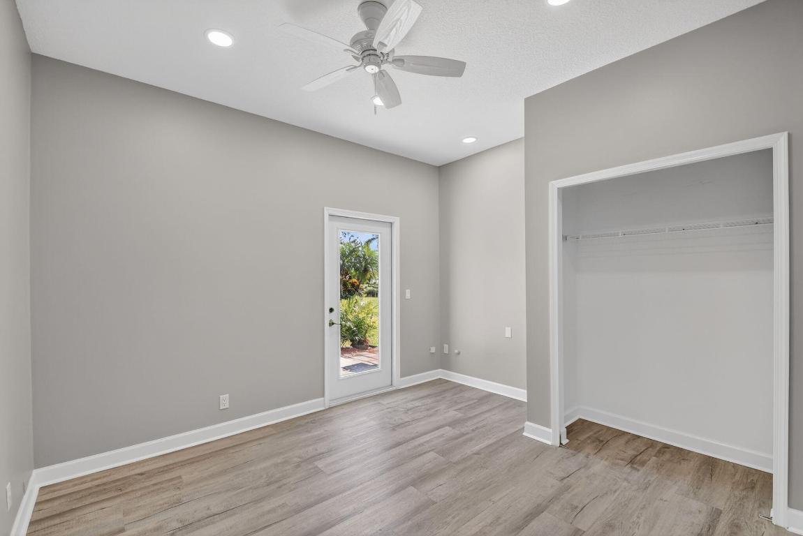 LEGEND LAKE ESTATES - Residential