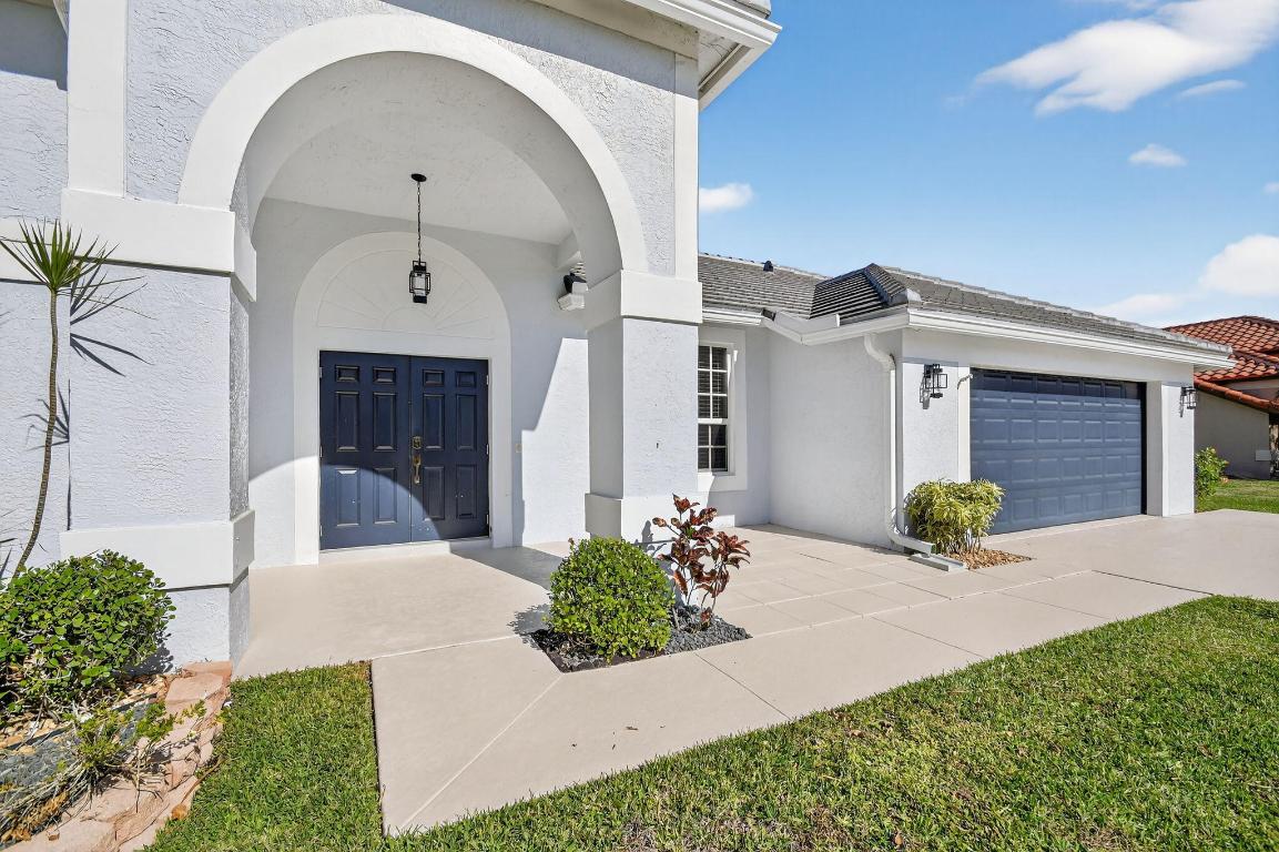 LEGEND LAKE ESTATES - Residential