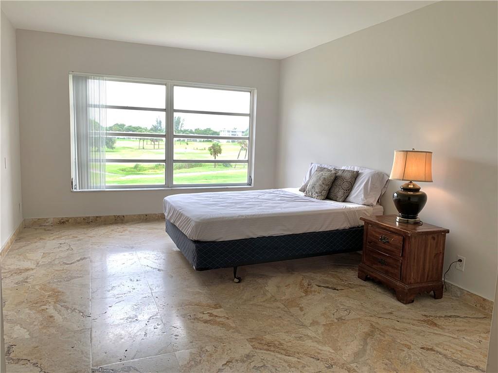 No 5 Palm-Aire Country Cl - Residential Lease